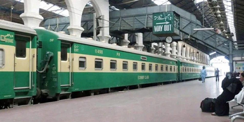 Railways finalizes strategy to partially resume train operation from May 10