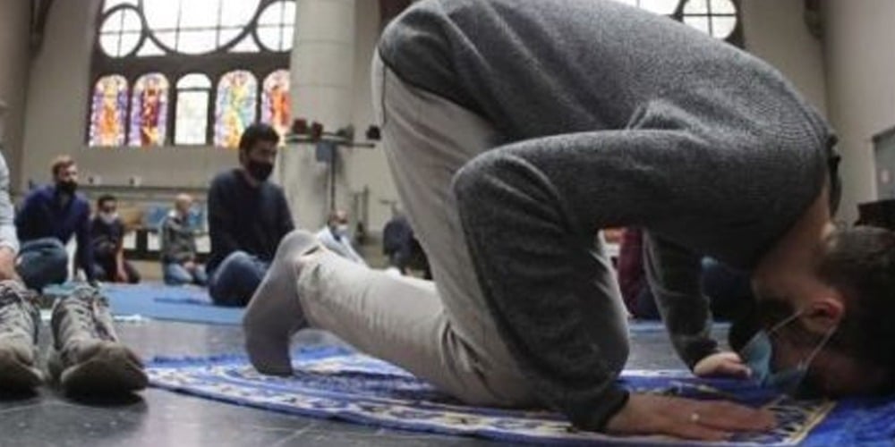 Germany: Church opens doors for Muslim worshipers
