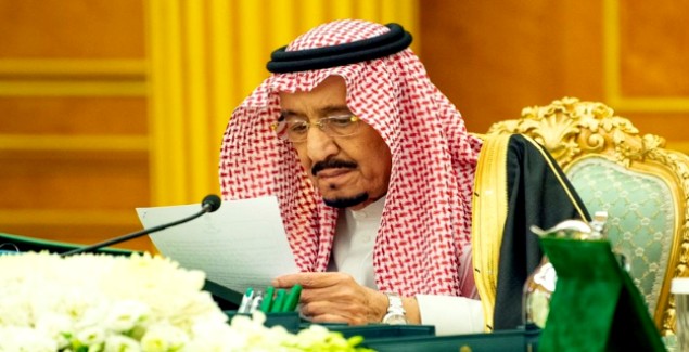 Saudi Cabinet urges reducing oil output to help restore balance in global oil markets