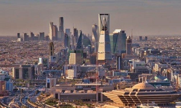 Saudi Arabia to reduce salaries by 40% amid coronavirus pandemic