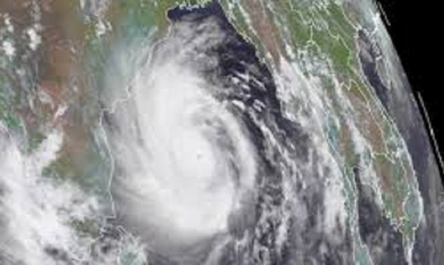 India & Bangladesh receive heavy rains, experts warns of super cyclone