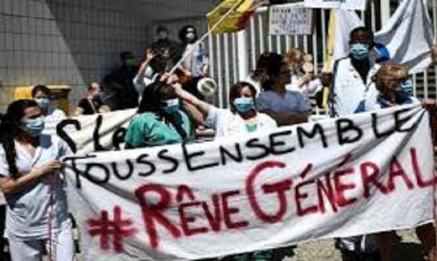 Healthcare workers fined for protesting outside hospital in Paris