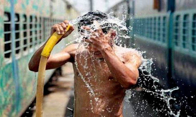 South Asia pummelled by heatwave that hits 50C in Pakistan