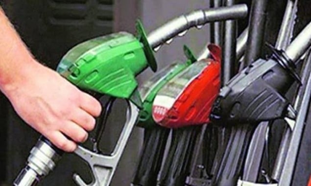 Petrol prices reduce in Pakistan