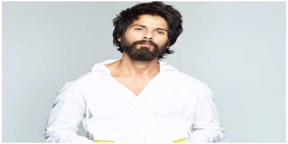 Shahid Kapoor financially helps 40 background dancers facing financial crisis