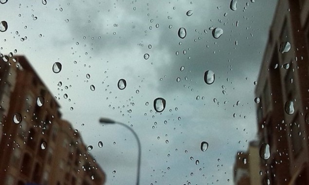 Karachi receives light rainfall