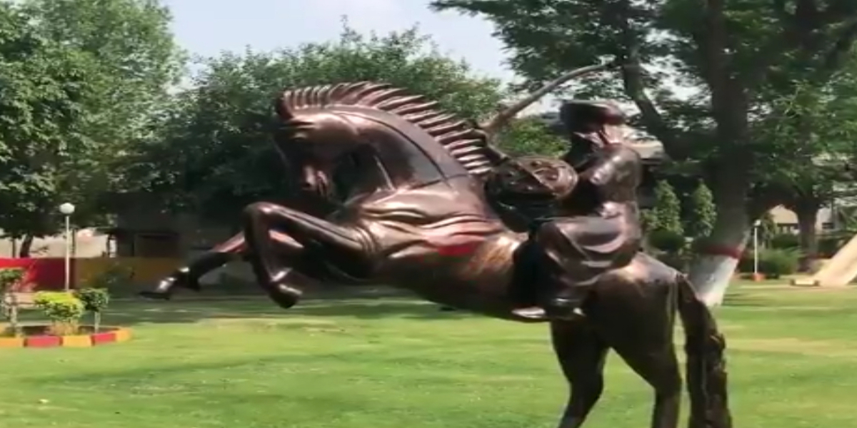 'Ertugrul Ghazi' statue erected in Lahore