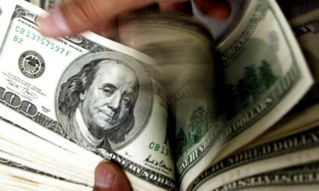 US Dollar decreases by 13 paise against Pakistani Rupee