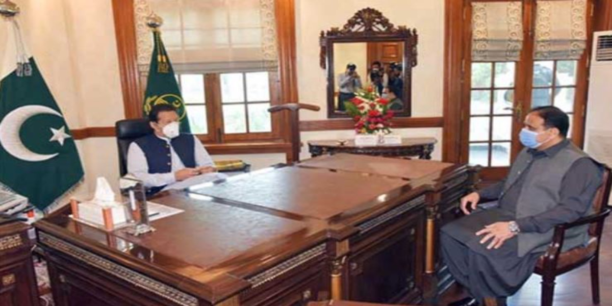 PM in Lahore discuss with Usman Buzdar