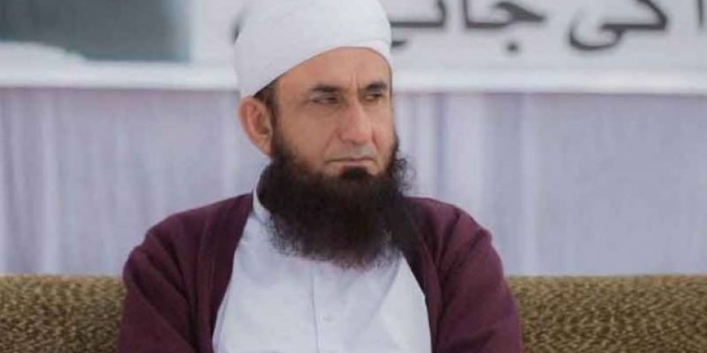 Maulana Tariq Jameel sustains injuries after falling down due to low BP