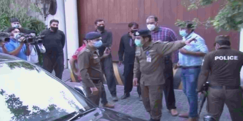 NAB Team Raids Shehbaz Sharif's Residence To Arrest Him