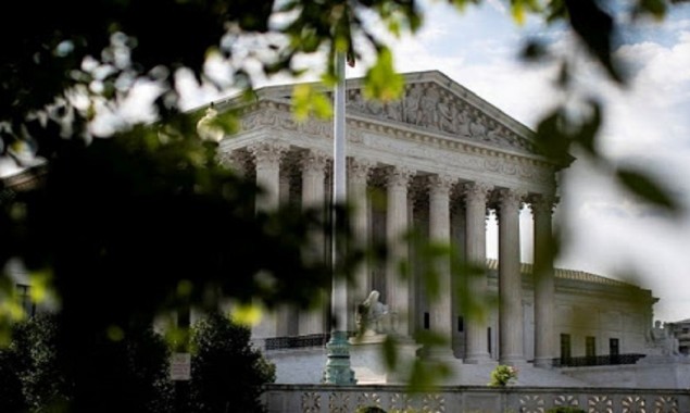 US Supreme Court strikes down law limiting abortions