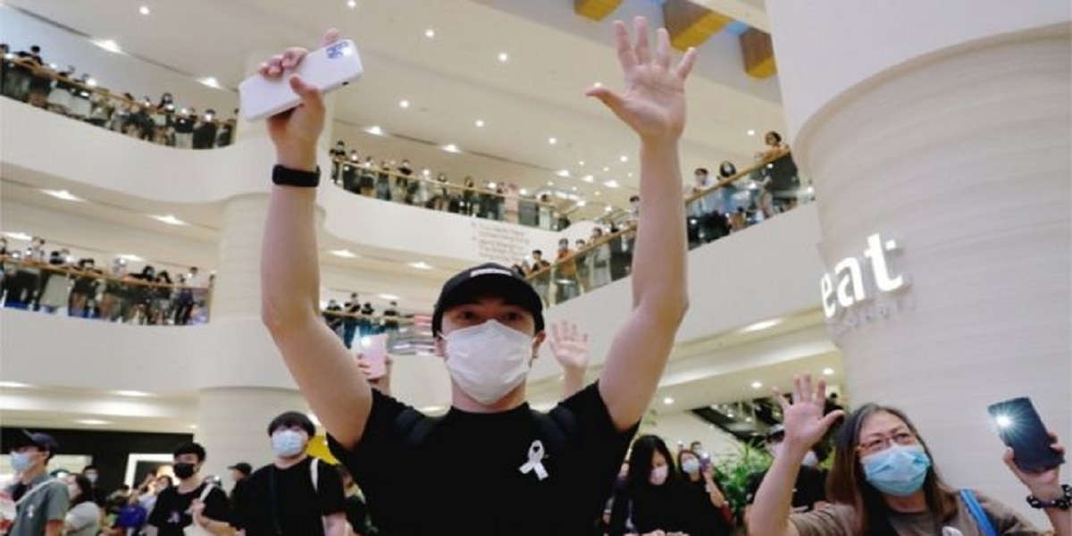 Hong Kong security law: Zoom & Microsoft decide to 'pause' police help