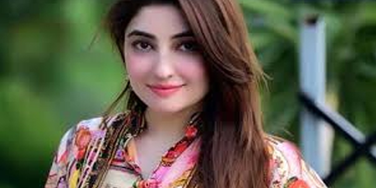 Gul Panra stuns everyone with her new pictures