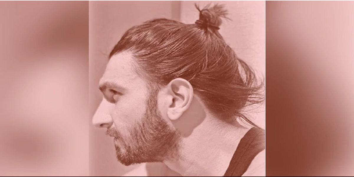 Deepika Padukone tries a new hairstyle on Ranveer Singh, he loves it!