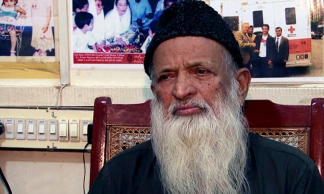 Edhi: ‘The man who drove no other car than his ambulance’