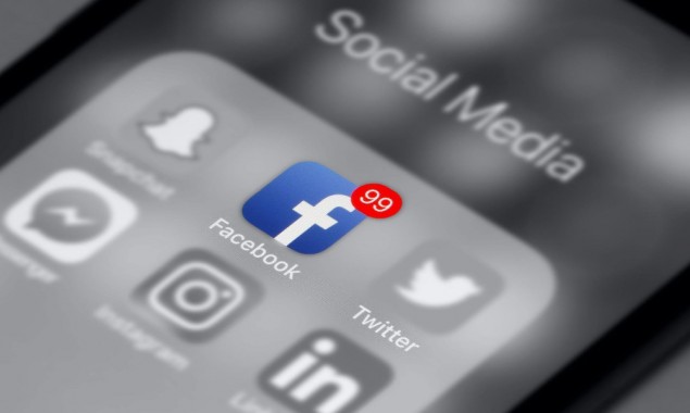 Facebook glitch caused crash on popular apps for iPhone users