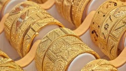 Gold price decreases by Rs650 per tola