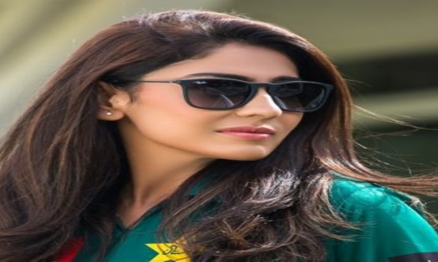 Pakistani cricketer Kainat Imtiaz gets engaged