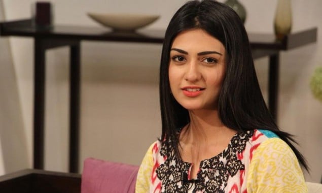 Sarah Khan Biography (Complete Information) : Brother, Sisters, Age, Personal Life