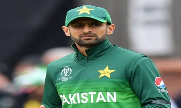 Shoaib Malik Tests COVID-19 Negative, Will join team on Aug 15