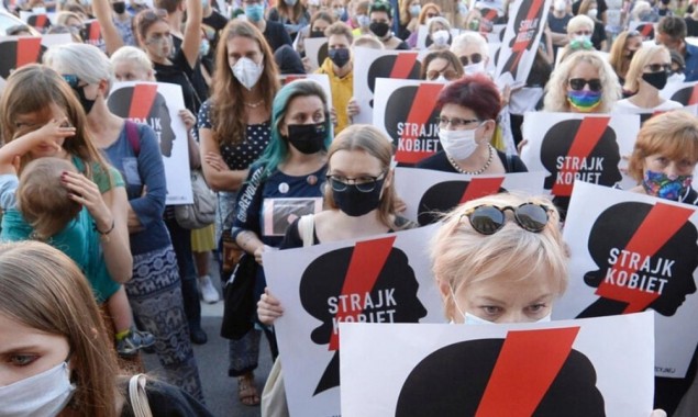 Protests erupt in Poland over govt's plan to quit int'l domestic violence treaty