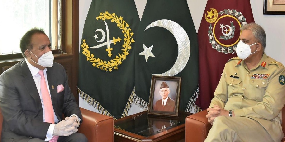COAS General Qamar Javed Bajwa calls on Senator Rehman Malik