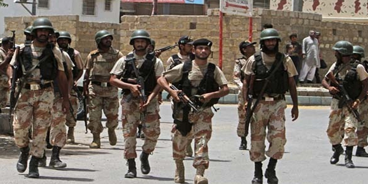 Rangers and police conduct joint combing operation in Karachi