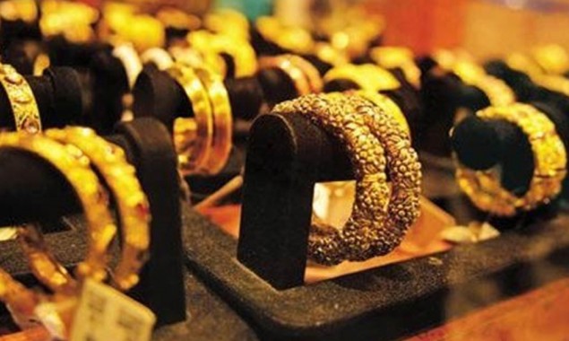 Gold price increases by Rs400 per tola in Pakistan
