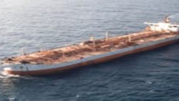 Ship 'Safer' anchored at Yemeni port considered threat to world