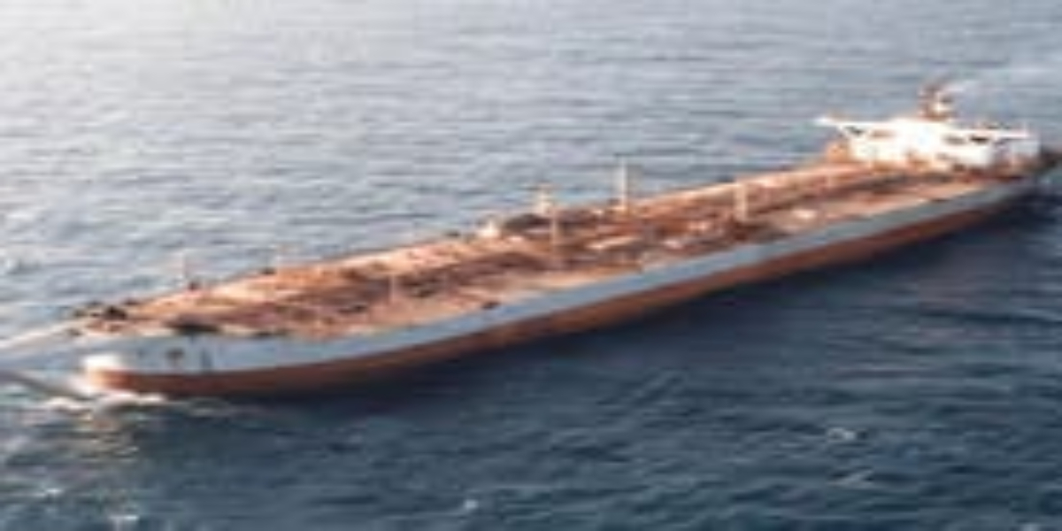 Ship 'Safer' anchored at Yemeni port considered threat to world