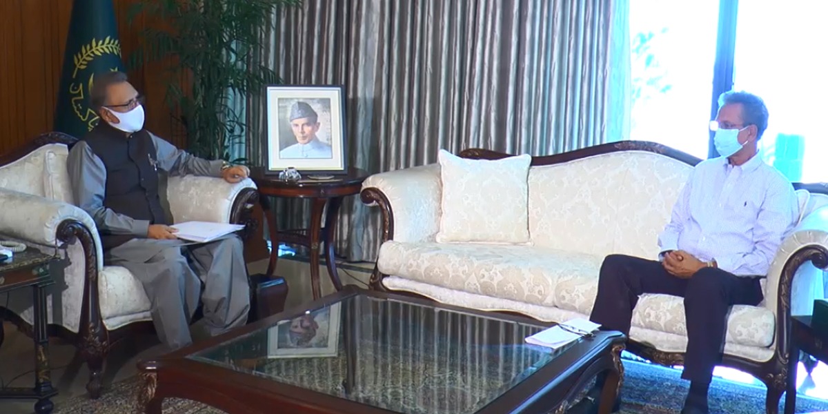 President Arif Alvi calls on Mayor Karachi Wasim Akhtar