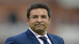 Wasim Akram bewails over Sea View's littered condition