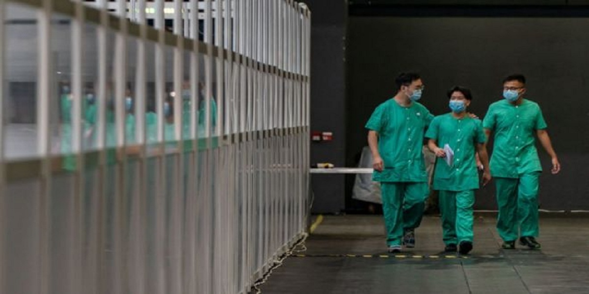 China sends health team to Hong Kong for coronavirus testing