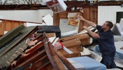 Hurricane Laura: Death toll reaches 14 in the US