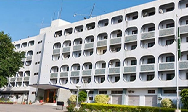 FO lodges strong protest over Indian ceasefire violations
