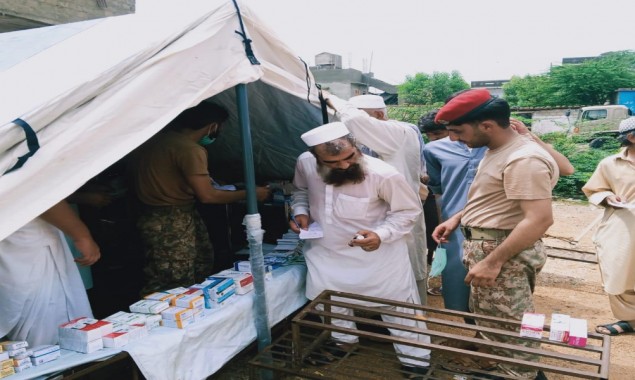 Pak Army conducts aerial survey of flood-affected areas of Karachi