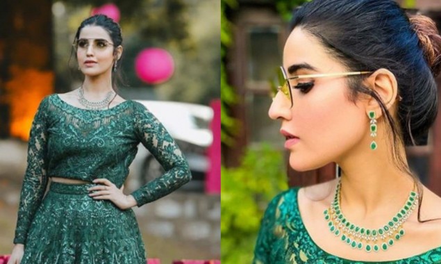 Hareem Farooq looks jaw-droppingly beautiful in latest photos