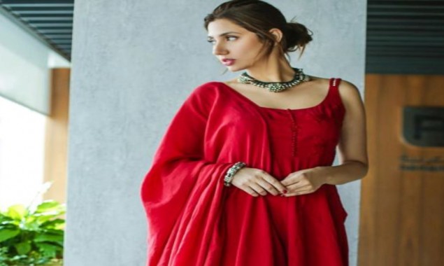 Mahira Khan has a special message for haters
