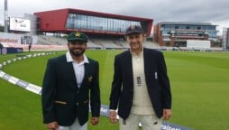 Pakistan elects to bat in the first Test against England