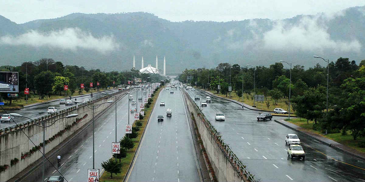 Met office predicts rain/wind-thunderstorm in Islamabad & upper areas today