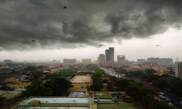 Netizens show excitement after Karachi receives heavy rainfall