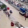 Massive Traffic Jam at Qayyumabad Chowrangi and Jam Sadiq Bridge