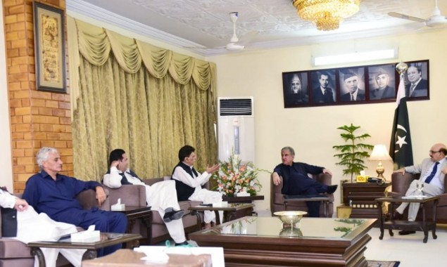 FM Shah Mahmood calls on President Azad Kashmir