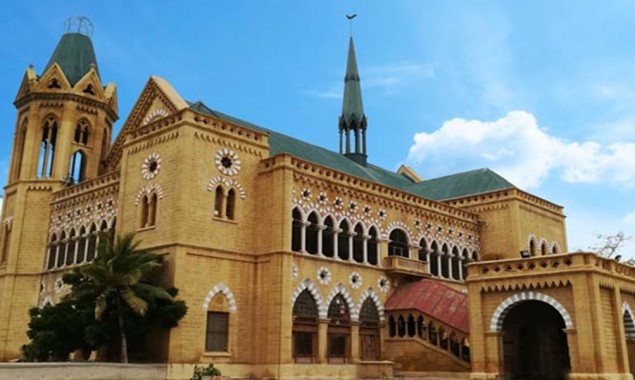 Tiktokers’ new shoot destination – Karachi’s Parks