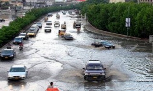 Karachi inundated after heavy rainfall, more rain expected