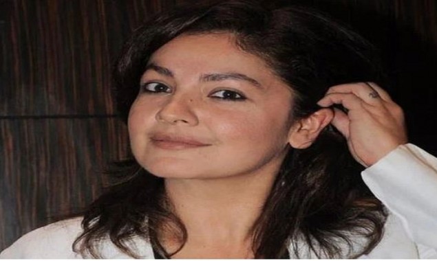 Pooja Bhatt turns her Instagram account private after receiving death threats
