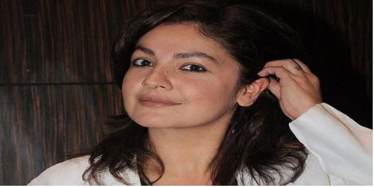 Pooja Bhatt turns her Instagram account private after receiving death threats