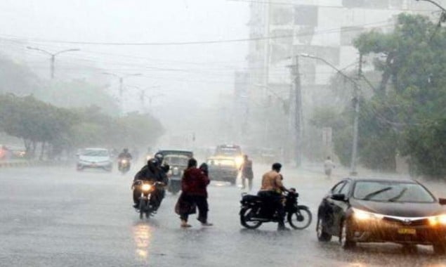 Heavy rains in Karachi lead to water-logging, power cut