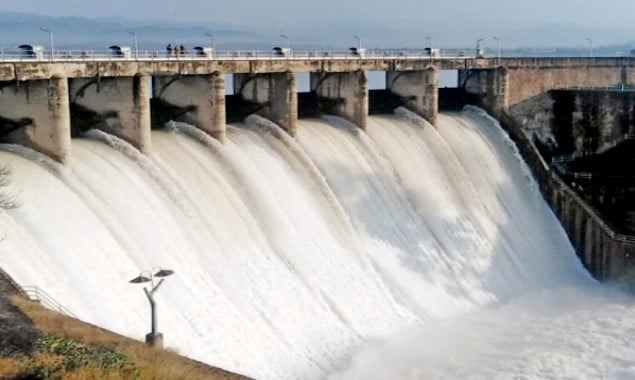 Decision to open spillways of Rawal Dam as water level surges to red mark